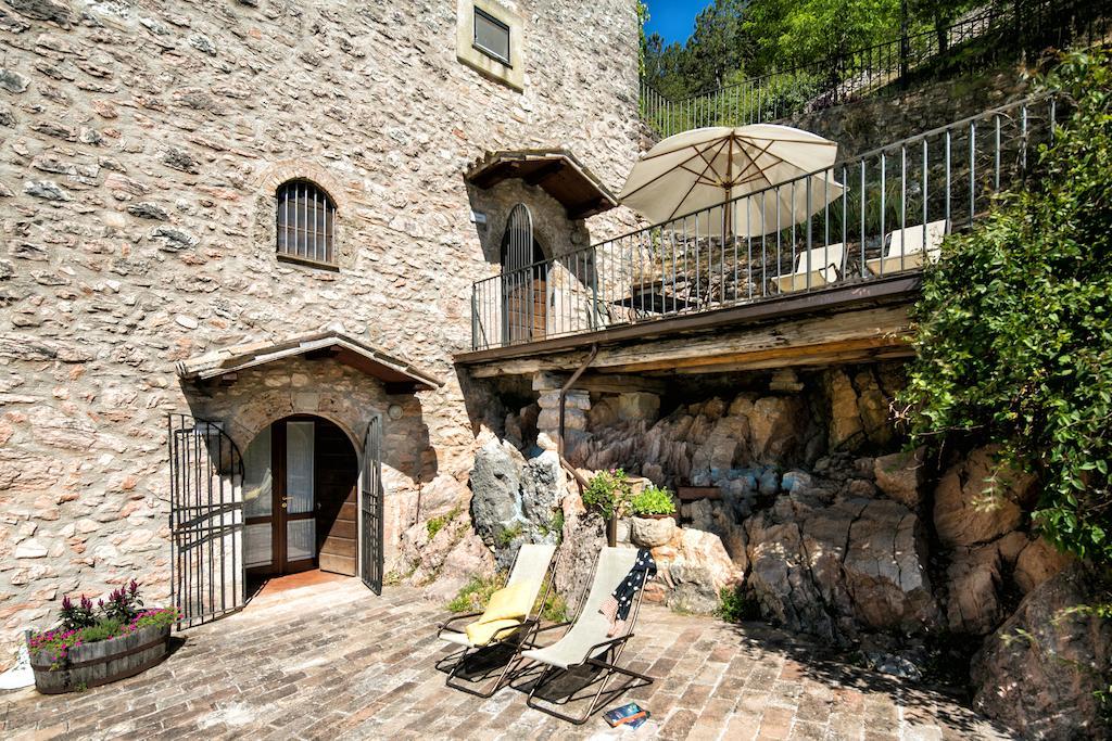 Residence Menotre Rasiglia Rom bilde